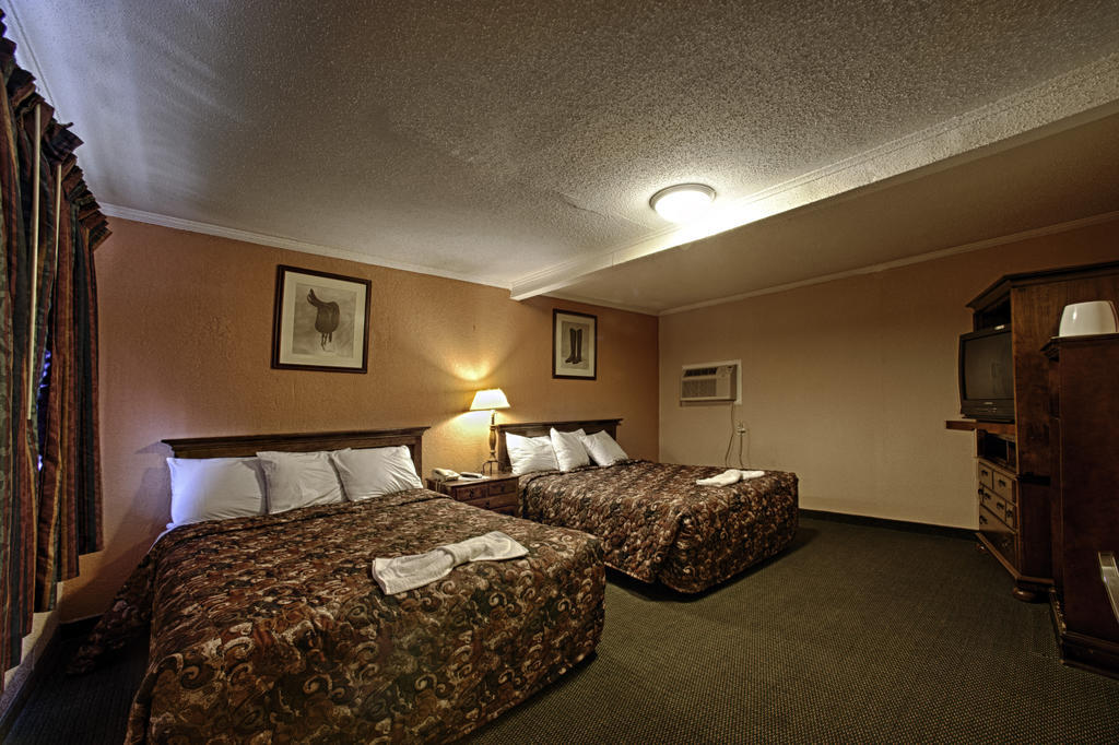 Economy Motel Inn And Suites Somers Point Room photo