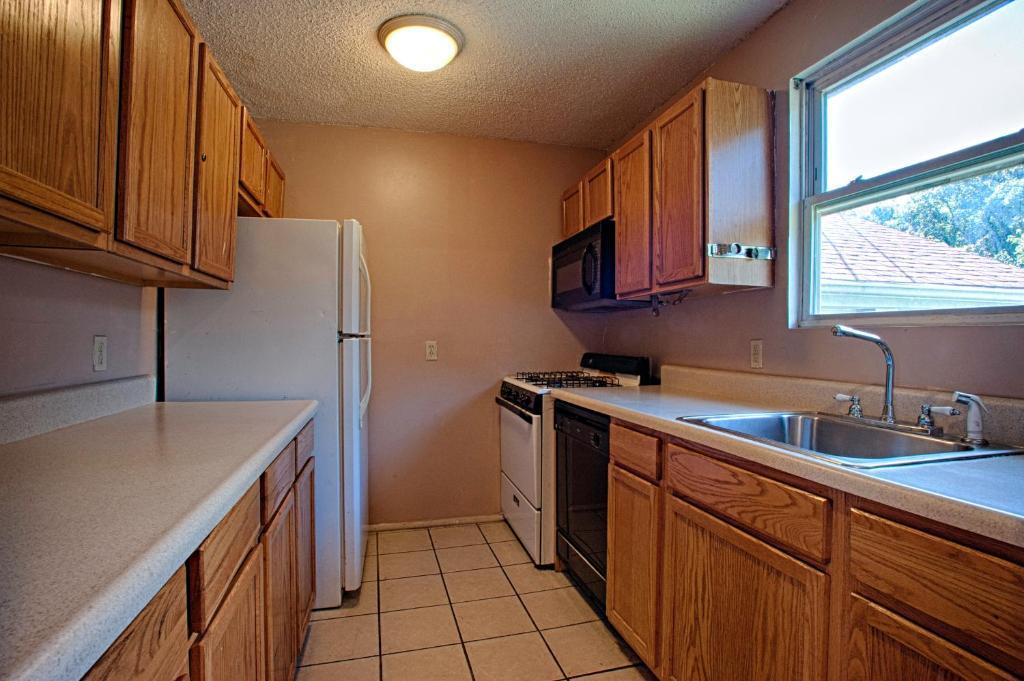 Economy Motel Inn And Suites Somers Point Room photo