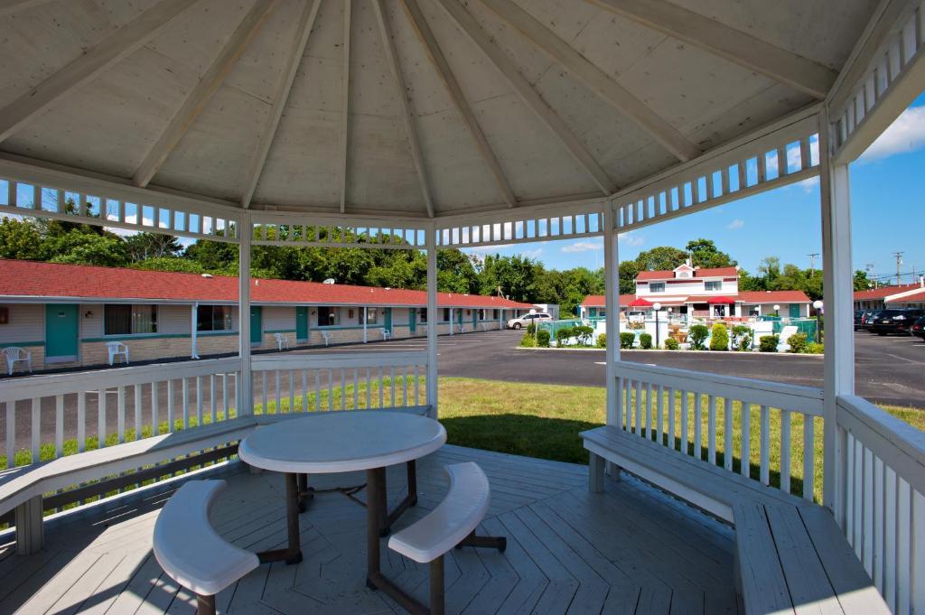 Economy Motel Inn And Suites Somers Point Exterior photo